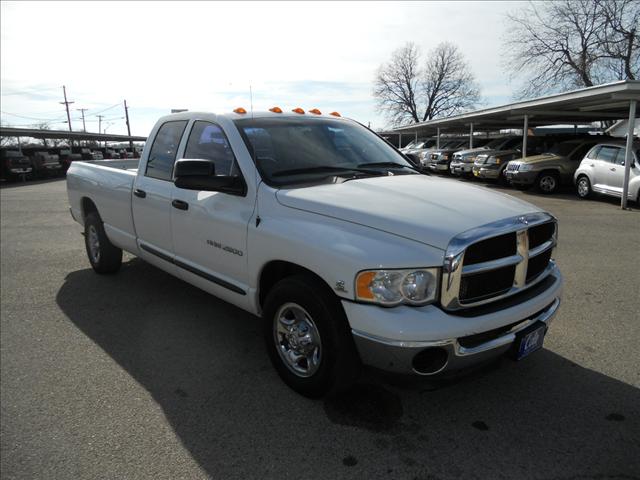 Dodge Ram Pickup 2003 photo 2