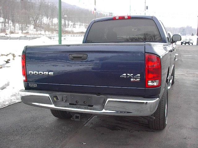 Dodge Ram Pickup 2003 photo 1