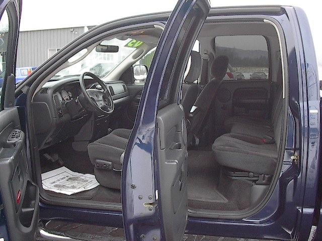 Dodge Ram Pickup 2003 photo 3