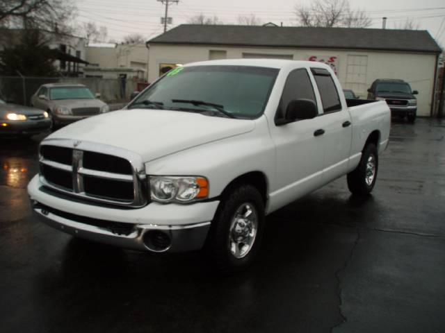 Dodge Ram Pickup 2003 photo 3