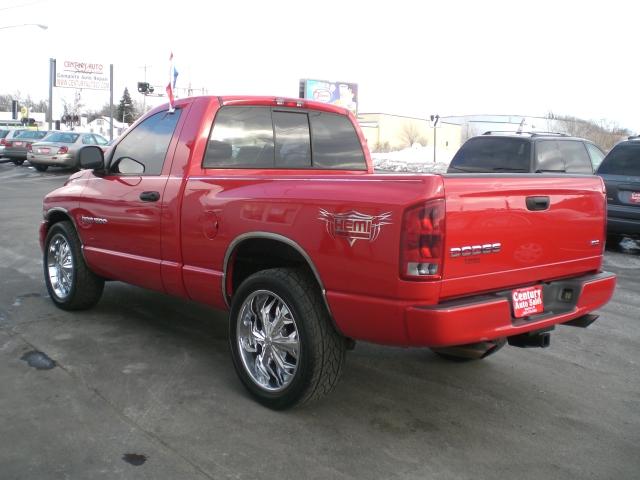 Dodge Ram Pickup 2003 photo 1