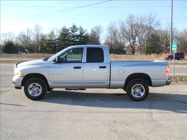 Dodge Ram Pickup 2003 photo 1