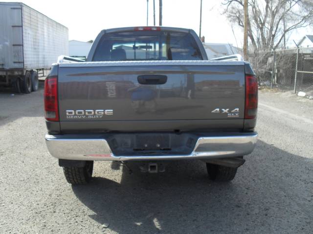 Dodge Ram Pickup 2003 photo 2