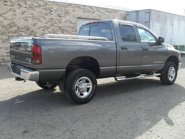 Dodge Ram Pickup 2003 photo 3