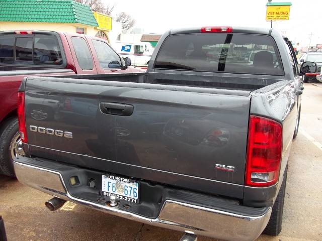 Dodge Ram Pickup 2003 photo 2