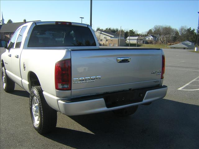 Dodge Ram Pickup 2003 photo 4