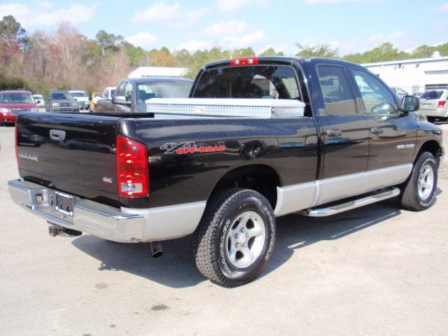 Dodge Ram Pickup 2003 photo 4