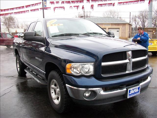 Dodge Ram Pickup 2003 photo 3