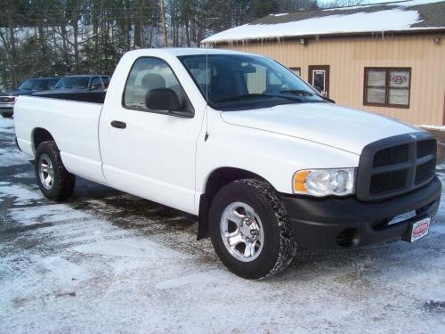 Dodge Ram Pickup 2003 photo 2