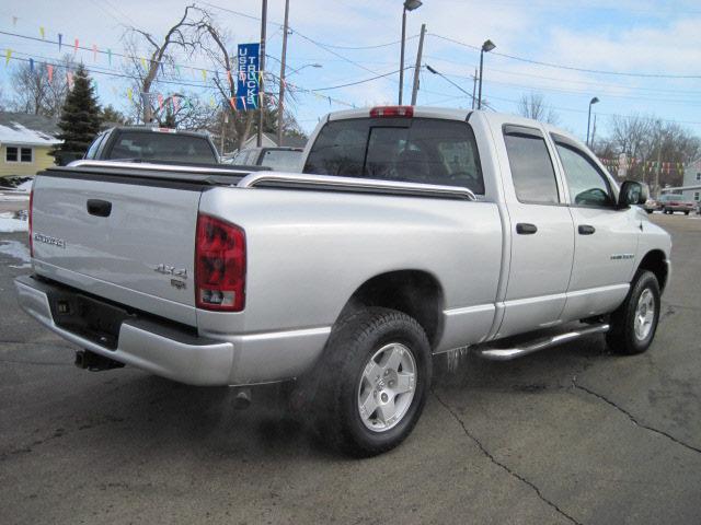 Dodge Ram Pickup 2003 photo 1