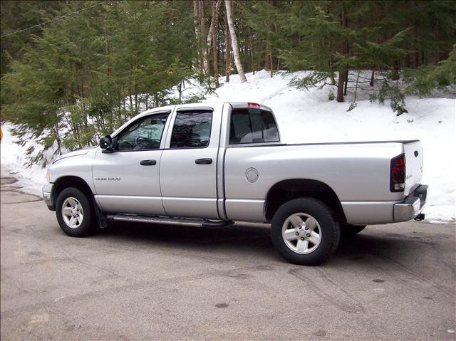 Dodge Ram Pickup 2003 photo 1