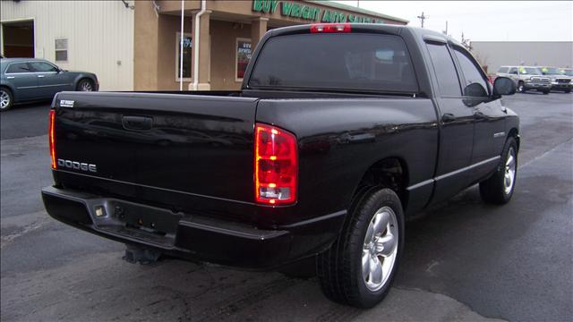 Dodge Ram Pickup 2003 photo 2