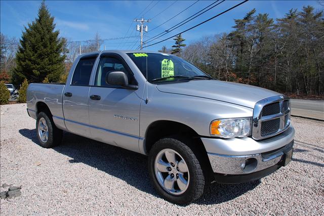 Dodge Ram Pickup 2003 photo 2