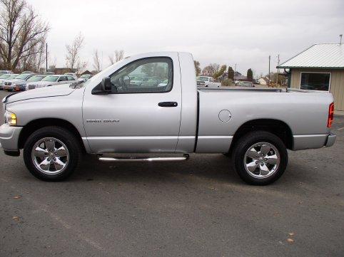 Dodge Ram Pickup 2003 photo 1