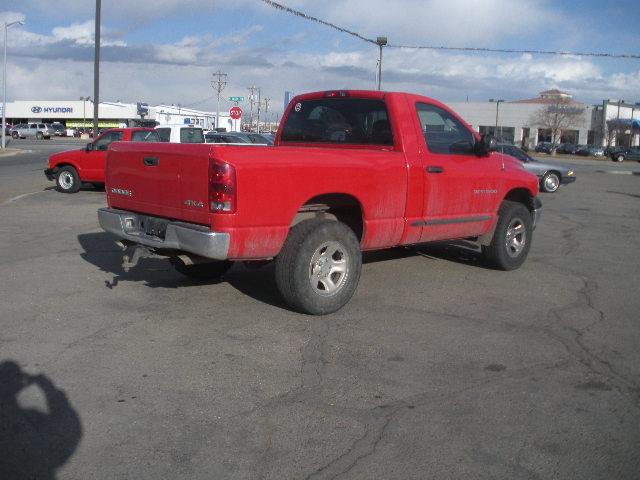 Dodge Ram Pickup 2003 photo 2