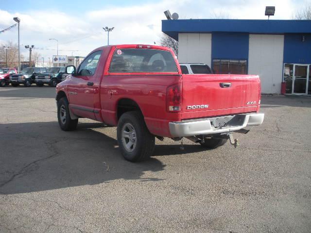 Dodge Ram Pickup 2003 photo 3