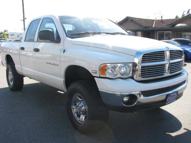 Dodge Ram Pickup 2003 photo 3