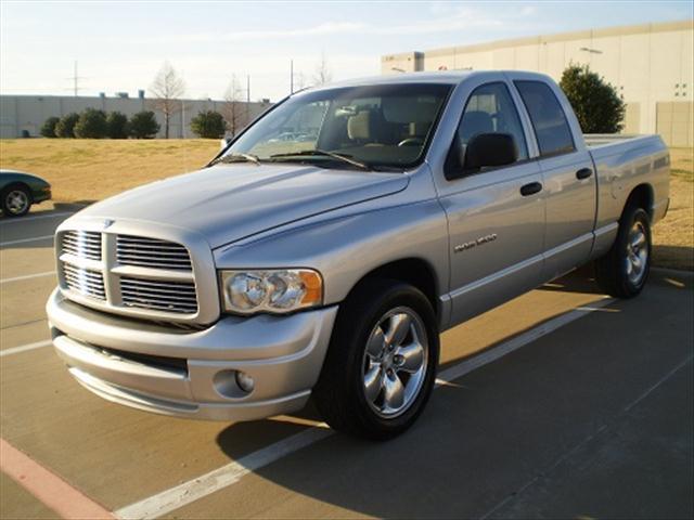 Dodge Ram Pickup 2003 photo 3