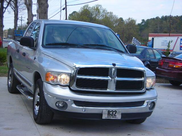 Dodge Ram Pickup 2003 photo 1