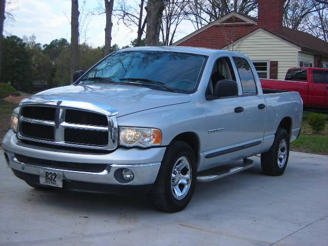 Dodge Ram Pickup 2003 photo 3