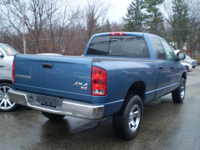 Dodge Ram Pickup 2003 photo 3