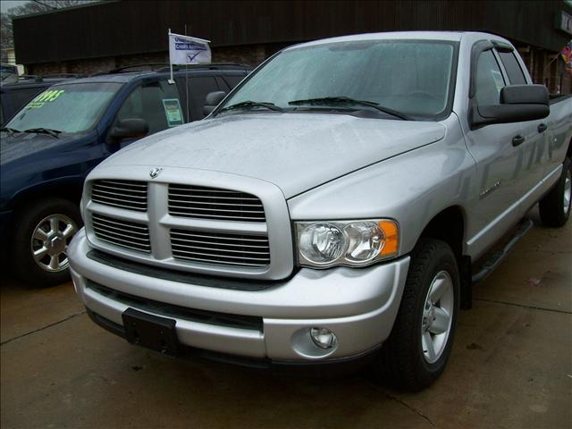 Dodge Ram Pickup 2003 photo 1