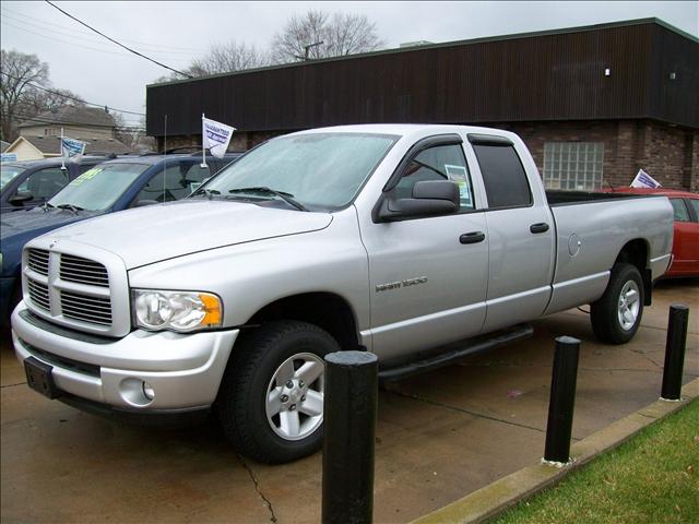 Dodge Ram Pickup 2003 photo 2