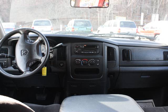 Dodge Ram Pickup 2003 photo 5