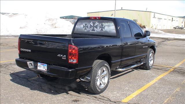 Dodge Ram Pickup 2003 photo 1