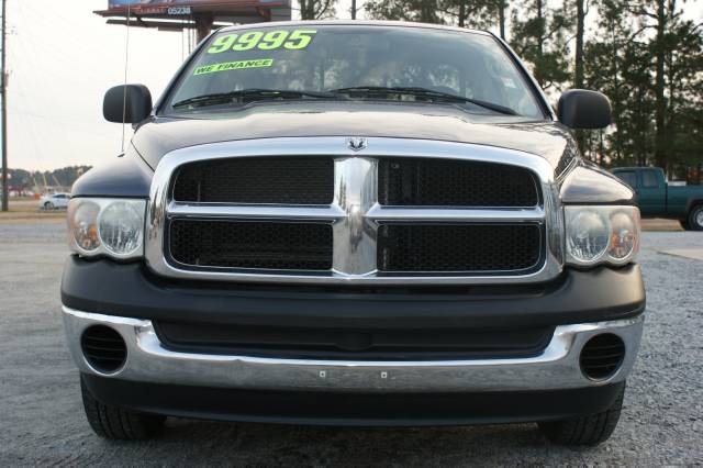 Dodge Ram Pickup 2003 photo 1