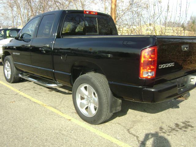 Dodge Ram Pickup 2003 photo 1