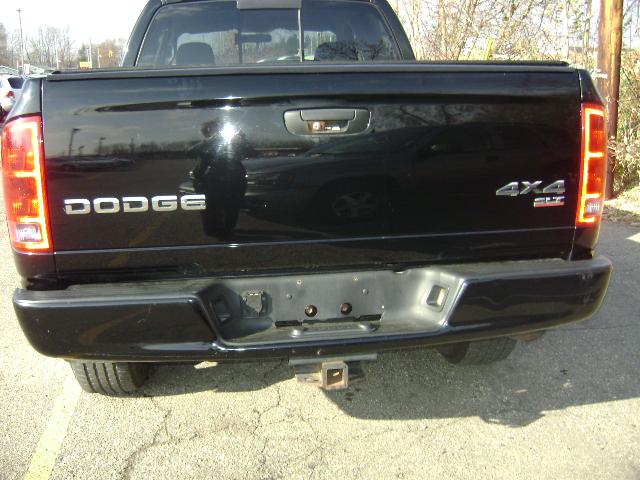 Dodge Ram Pickup 2003 photo 3