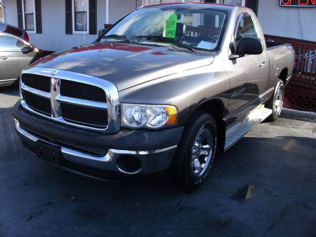 Dodge Ram Pickup 2003 photo 1