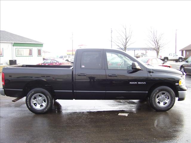 Dodge Ram Pickup 2003 photo 3