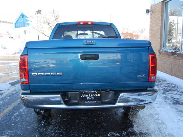 Dodge Ram Pickup 2003 photo 2