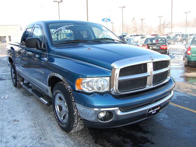 Dodge Ram Pickup 2003 photo 4