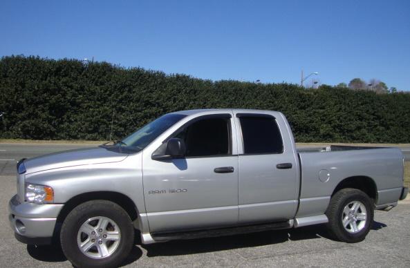 Dodge Ram Pickup 2003 photo 1