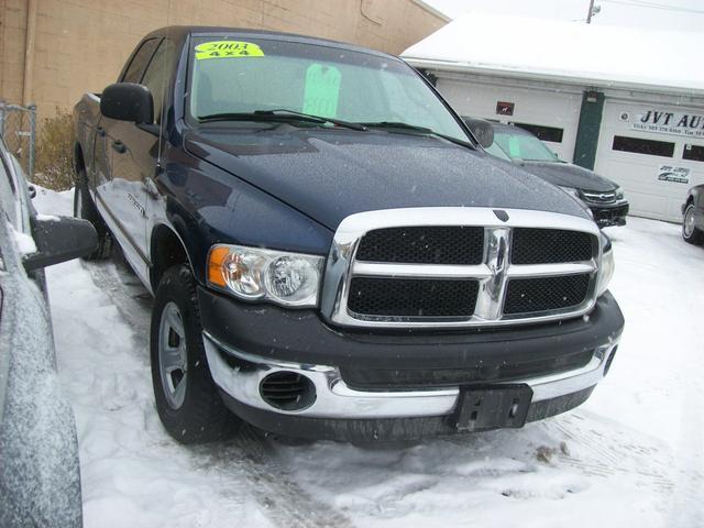 Dodge Ram Pickup 2003 photo 1