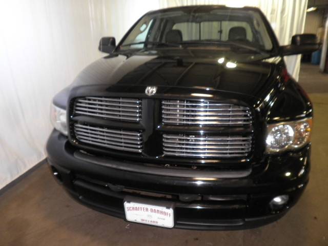 Dodge Ram Pickup 2003 photo 2