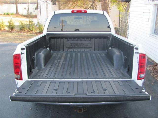 Dodge Ram Pickup 2003 photo 2