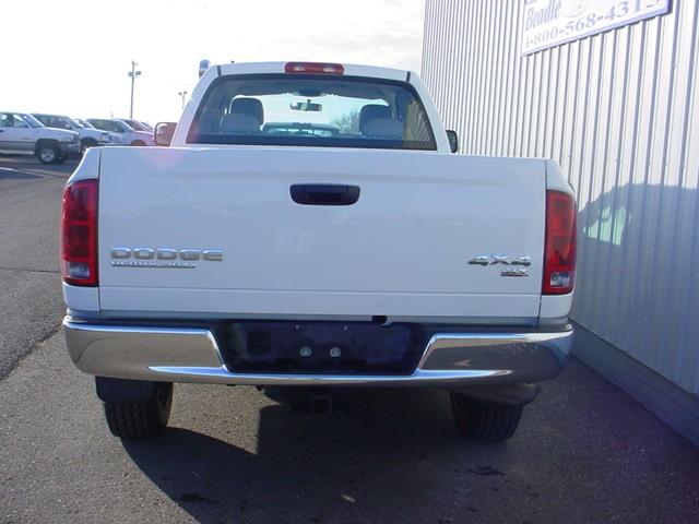 Dodge Ram Pickup 2004 photo 1