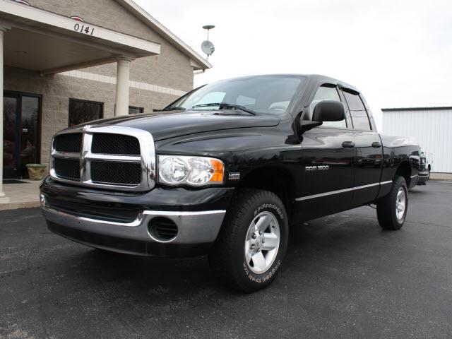 Dodge Ram Pickup 2004 photo 1