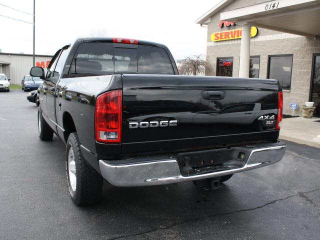 Dodge Ram Pickup 2004 photo 4