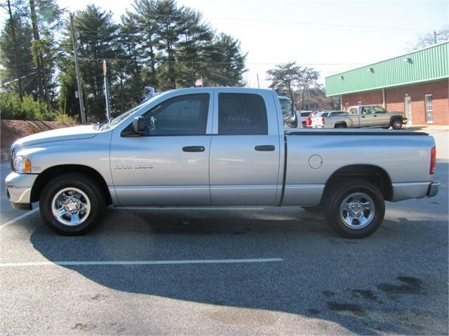 Dodge Ram Pickup 2004 photo 1