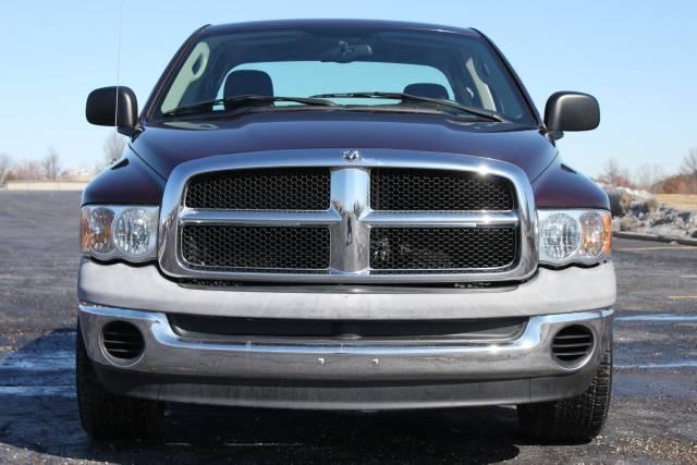 Dodge Ram Pickup 2004 photo 1