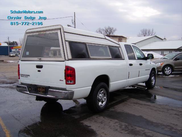 Dodge Ram Pickup 2004 photo 2