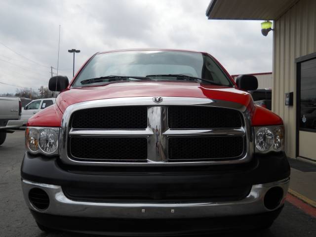 Dodge Ram Pickup 2004 photo 1