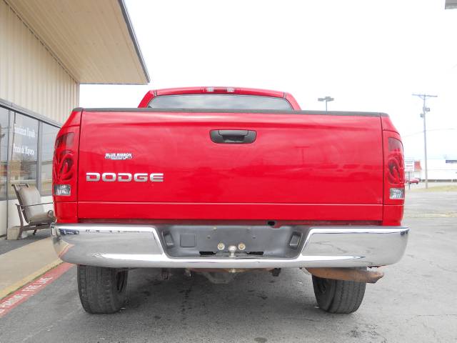 Dodge Ram Pickup 2004 photo 2