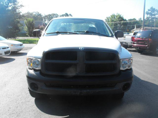 Dodge Ram Pickup 2004 photo 1