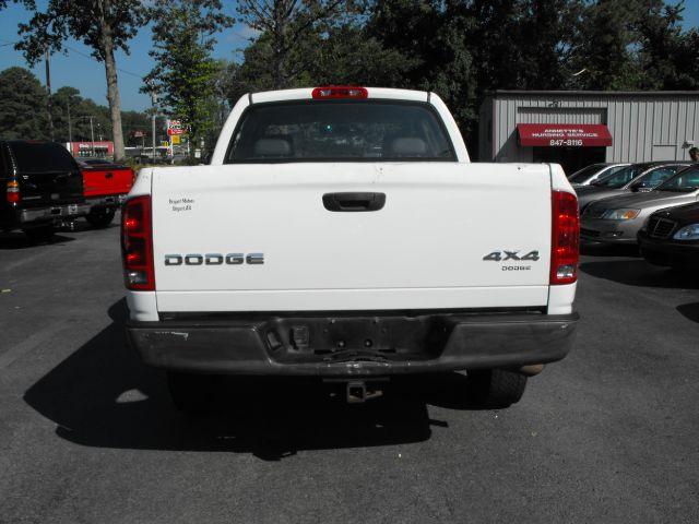 Dodge Ram Pickup 2004 photo 4